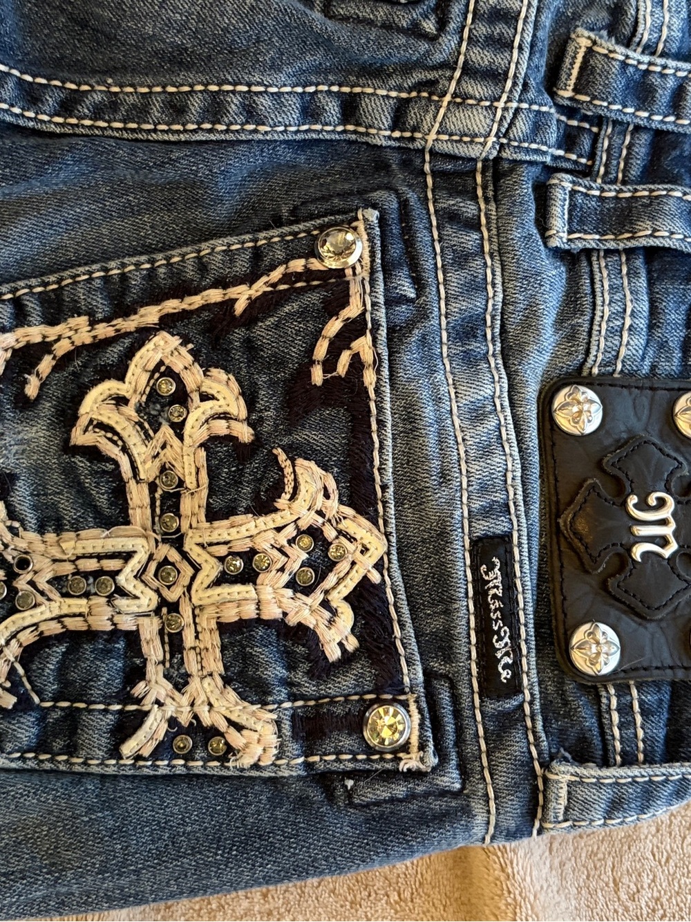 Miss Me girls size 25” waste Skinny Jeans Blue Embroidered/ Jeweled Pockets